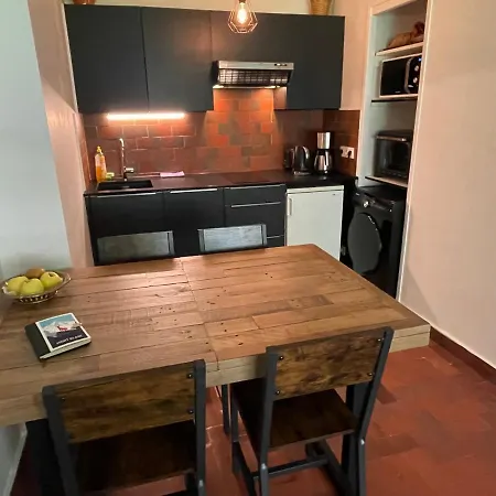 Bois Du Bouchet, Vue Montagne, Calme, Parking Gratuit, Proche Centre Apartament