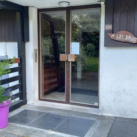 Bois Du Bouchet, Vue Montagne, Calme, Parking Gratuit, Proche Centre