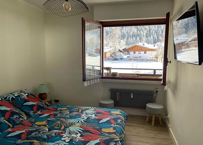 Bois Du Bouchet, Vue Montagne, Calme, Parking Gratuit, Proche Centre Апартаменты *