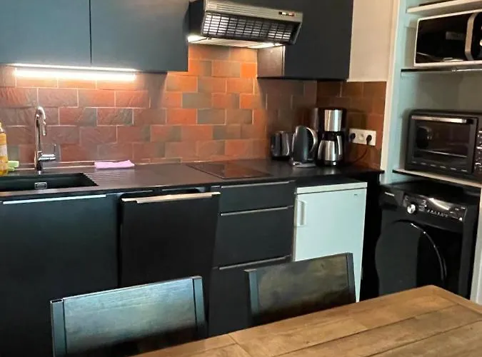 Bois Du Bouchet, Vue Montagne, Calme, Parking Gratuit, Proche Centre